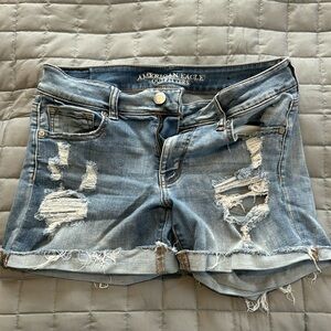 American Eagle Midi Jean shorts size 10